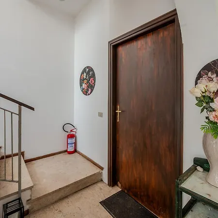 Master Clod بيت للعطل *